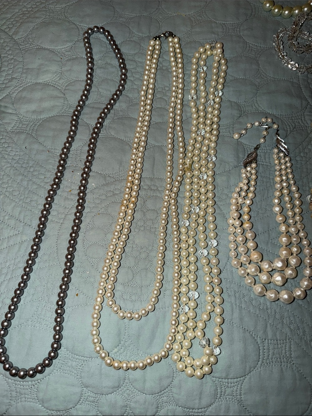 Classic Cream Pearl Necklace - Elegant Women’s Jewelry bundle